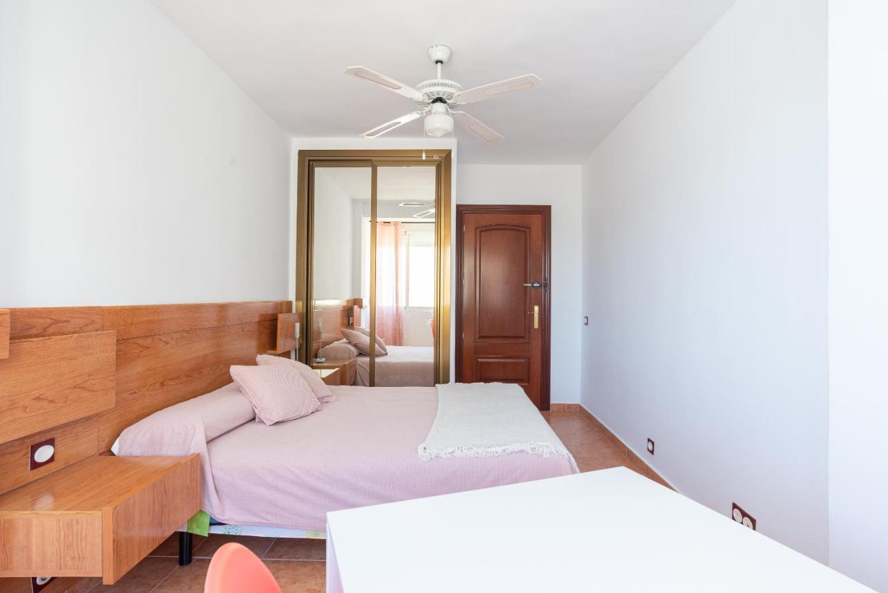 Sunny Harbor House Daire Málaga Dış mekan fotoğraf